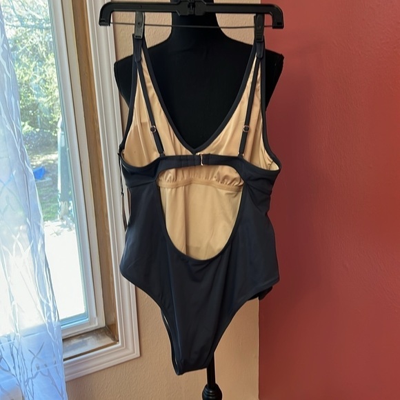 NEW Shade and Shore Charcoal Wrap Tie One Piece Swimsuit Size L - Picture 2 of 8